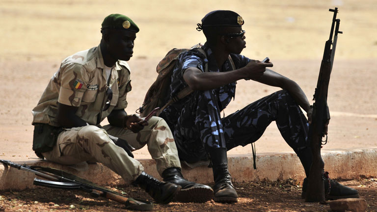  El Jefe golpista anuncia la vuelta al orden constitucional en Mali