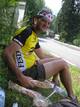 Almorzando en la cuneta a la espera del paso de los corredores en la edici&oacute;n del Tour 2011, a su paso por los Pirineos.
