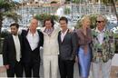 Wes Anderson posa con los protagonistas de Moonrise Kingdom