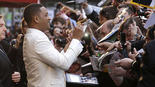 Ver v&iacute;deo  'Will Smith presenta en Espa&ntilde;a "Men in black III"'