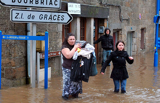 El temporal Xynthia deja m&aacute;s de 45 muertos en Francia