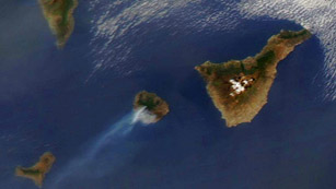 Ver v&iacute;deo  'Ya han ardido m&aacute;s de 4.000 hect&aacute;reas en la isla de La Gomera'