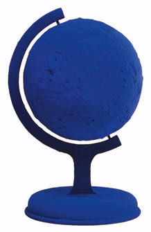 Yves Klein ti&ntilde;e de azul el C&iacute;rculo