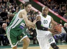 El Unicaja perdi&oacute; ante el Zalgiris (en la imagen) y ahora se juega el todo o nada ante el CSKA.