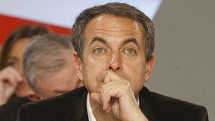 Ver v&iacute;deo  'Zapatero, en el 38 Congreso: "Me han dado hasta en la ceja"'