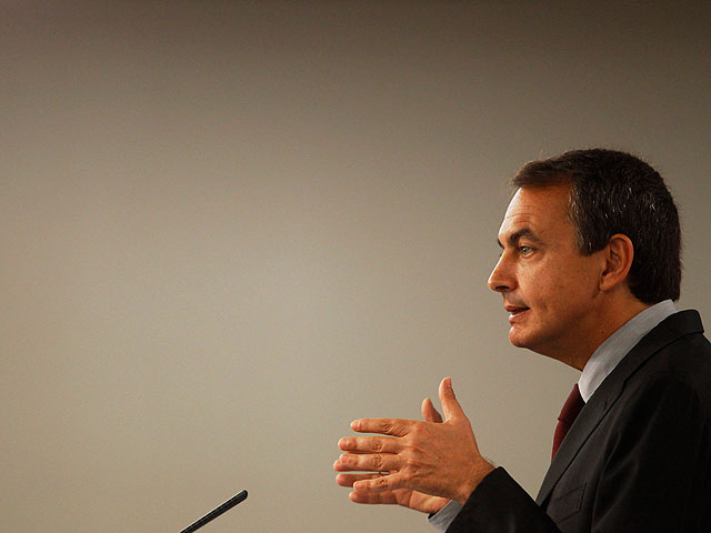 Zapatero anuncia que en oto&ntilde;o iniciar&aacute; reformas en profundidad de pol&iacute;ticas activas de empleo