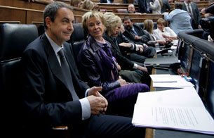 Ver v&iacute;deo  'Zapatero anuncia medidas para impulsar la venta y alquiler de viviendas y para ayudar a los aut&oacute;nomos y a las Pymes'