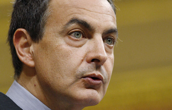 Zapatero anuncia una reducci�n del gasto p�blico de 1.500 millones de euros