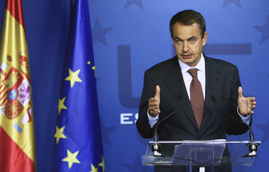 Zapatero cree necesaria y urgente la reforma del sistema financiero