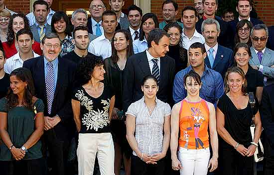 Zapatero despide a los ol�mpicos