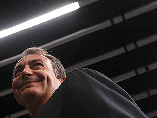 Ver v&iacute;deo  'Zapatero dice que hay que respetar la ley antitabaco y subraya que Paj&iacute;n no incit&oacute; a denunciar'