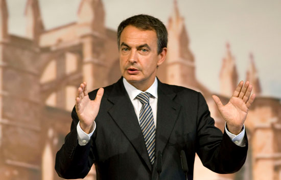 Ver v&iacute;deo  'Zapatero est&aacute; "decepcionado" por la actitud de la CEOE'