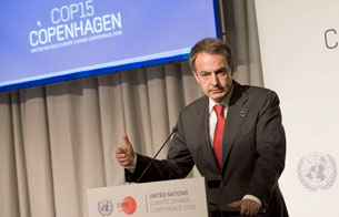 Ver v&iacute;deo  'Zapatero es partidario de agotar todas las v&iacute;as para alcanzar un acuerdo en Copenhague'