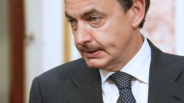 Zapatero promete no "regatear" medios en la reconstrucci&oacute;n de Lorca
