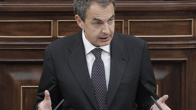Ver v&iacute;deo  'Zapatero se despide del Congreso entre aplausos'