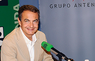 Ver v&iacute;deo  'Zapatero ve "probable" el env&iacute;o de 200 soldados m&aacute;s a Afganist&aacute;n'