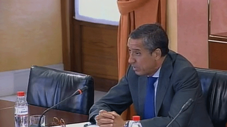 Los exministros de Trabajo, Arenas y Zaplana, defienden la legalidad de su gesti&oacute;n sobre los ERE