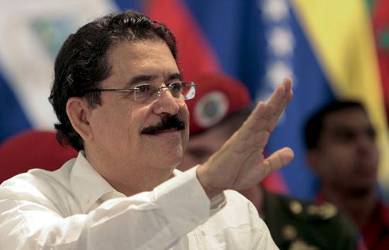 Zelaya cumple tres meses en la embajada de Brasil en Tegucigalpa