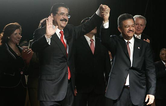 Zelaya abandona Honduras y llega a Rep&uacute;blica Dominicana