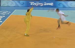 Ver v&iacute;deo  'Zhu marca gol acrob&aacute;tico ante Espa&ntilde;a'