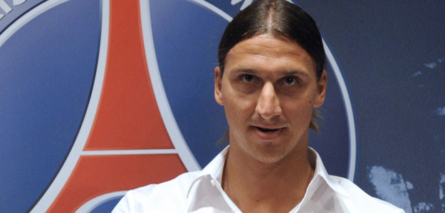 El delantero sueco Zlatan Ibrahimovic quiere lucir el dorsal 10, su número favorito, en el conjunto parisino. No ha conseguido vestir este número en ninguno de los equipos en los que ha jugado, excepto la selección sueca. El delantero sueco Zlatan Ibrahimovic quiere lucir el dorsal 10, su número favorito, en el conjunto parisino. No ha conseguido vestir este número en ninguno de los equipos en los que ha jugado, excepto la selección sueca.
