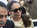 Ir a Fotogaleria &nbsp;Isabel Pantoja, zarandeada al salir de los juzgados tras conocer la sentencia del caso Blanqueo