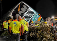 Ir a Fotogaleria &nbsp;Seis muertos y 39 heridos en un accidente de autocar en Barcelona