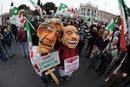 Ir a Fotogaleria &nbsp;Manifestaci&oacute;n en Roma para pedir la marcha de Berlusconi