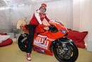 Ir a Fotogaleria &nbsp;Ducati presenta la GP10 para Stoner y Hayden