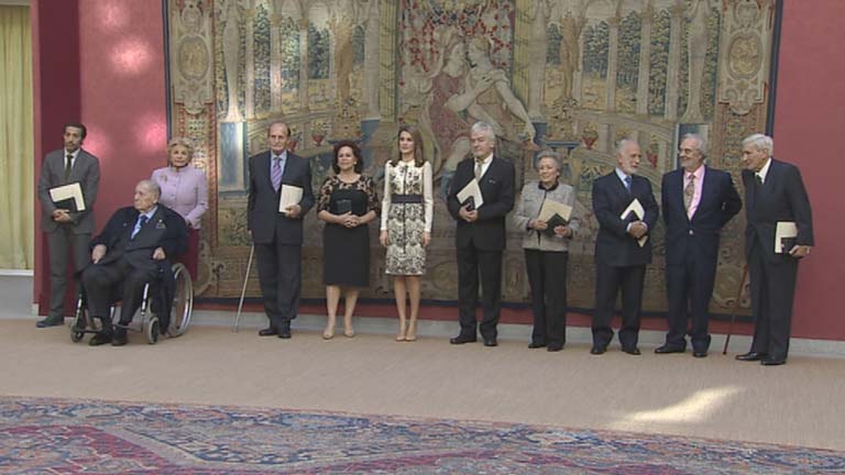 La princesa Letizia preside la entrega de las Medallas al Mérito Bellas Artes 2012 