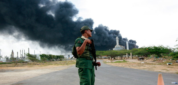 Explosión de una refinería en Venezuela