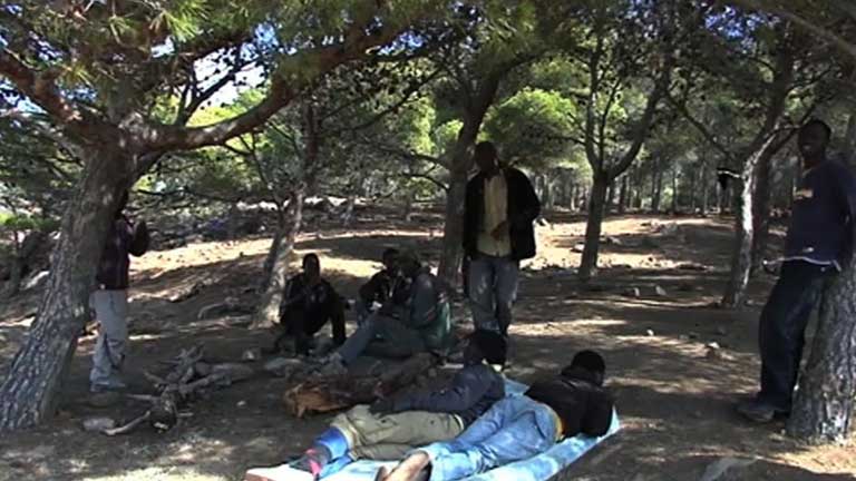 Sigue el refuerzo de la vigilancia de la valla fronteriza de Melilla
